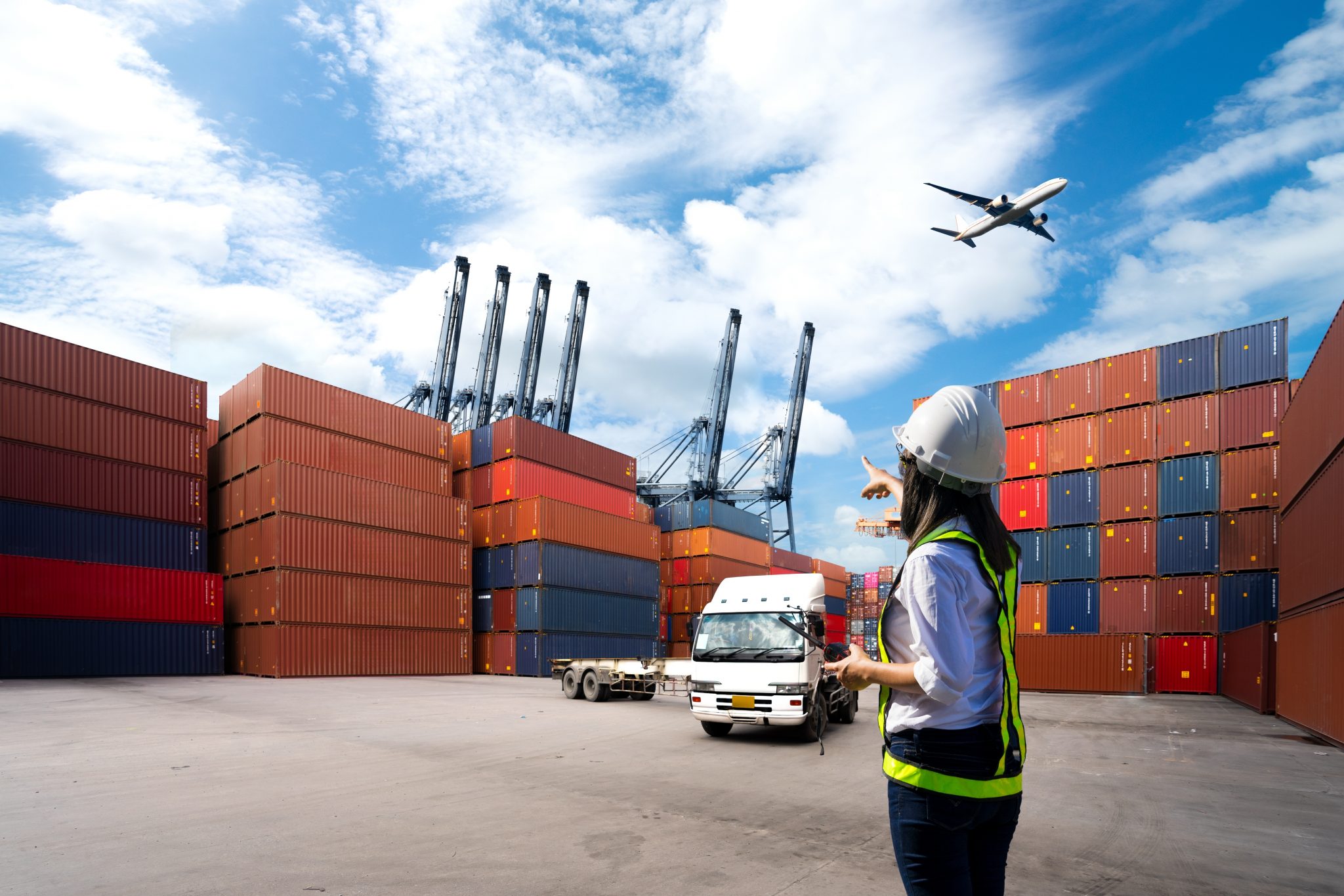 EBL GRUPO LOGÍSTICO